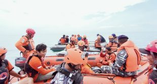 Walikota Probolinggo Terjunkan Tim SRU dari BPBD Kota Probolinggo Cari Warganya Hilang Jatuh Ke Laut