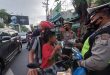 Operasi Patuh Semeru 2022 Satlantas Polres Probolinggo Kota Bagikan Sapu Tangan Ke Pengguna Jalan, Artinya Menyapu Tantangan Dijalan