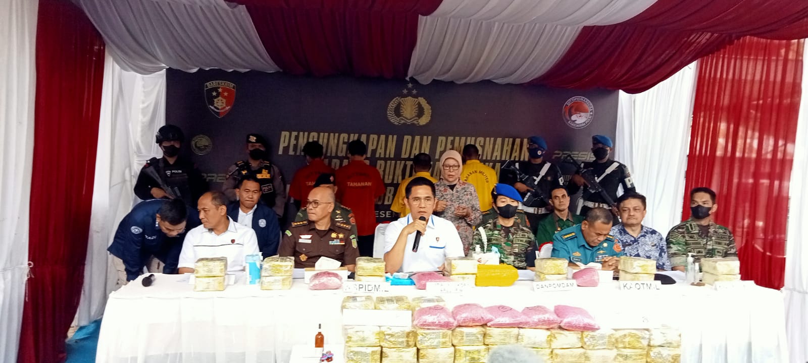 Dua Oknum TNI Selundupkan Sabu 75 Kg dan Ekstasi 40 Ribu Butir Terancam Dipecat