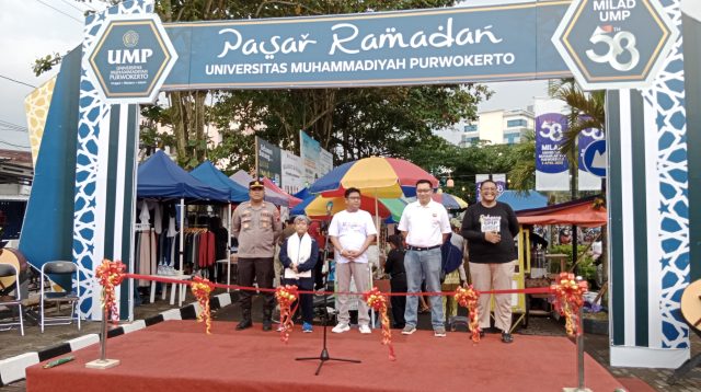 Pasar Ramadan UMP Dimeriahkan Tarian Barongsai dan Dai Cilik