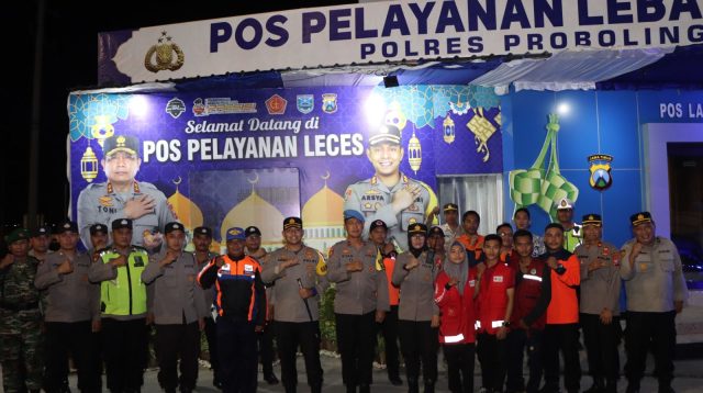 Laksanakan Patroli Skala Besar, Kapolres Probolinggo bersama Pejabat Utama Pastikan Malam Takbir Aman