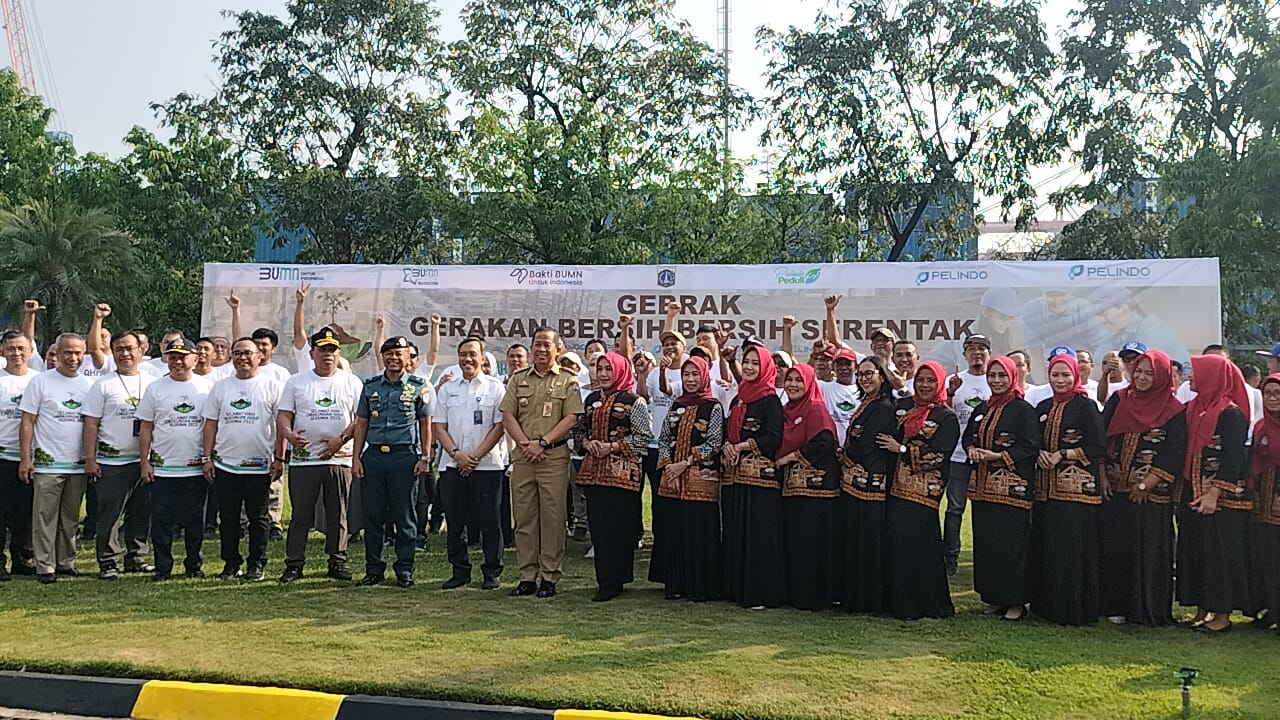 Pelindo Tanam 1.520 Pohon Produktif di Pesisir Jakarta Utara Peringati Hari Lingkungan Hidup 2023