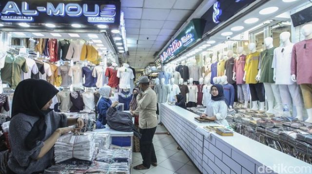 Begini Kondisi Terkini Pasar Tanah Abang Setelah TikTok Shop Ditutup. (foto: detik.com)