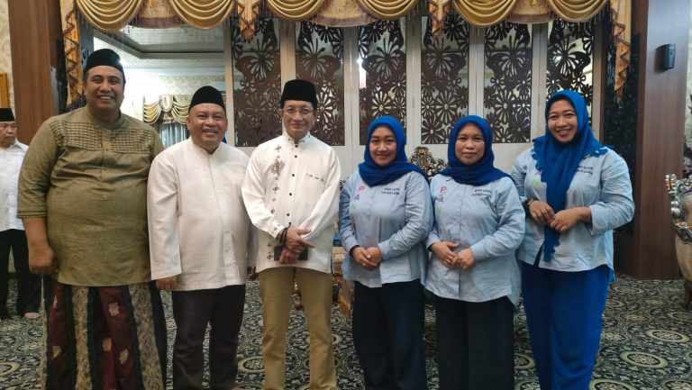 Imam Besar Mesjid Istiqlal Jakarta Beri Restu Kepada Nurhasan. (foto: walai.id)