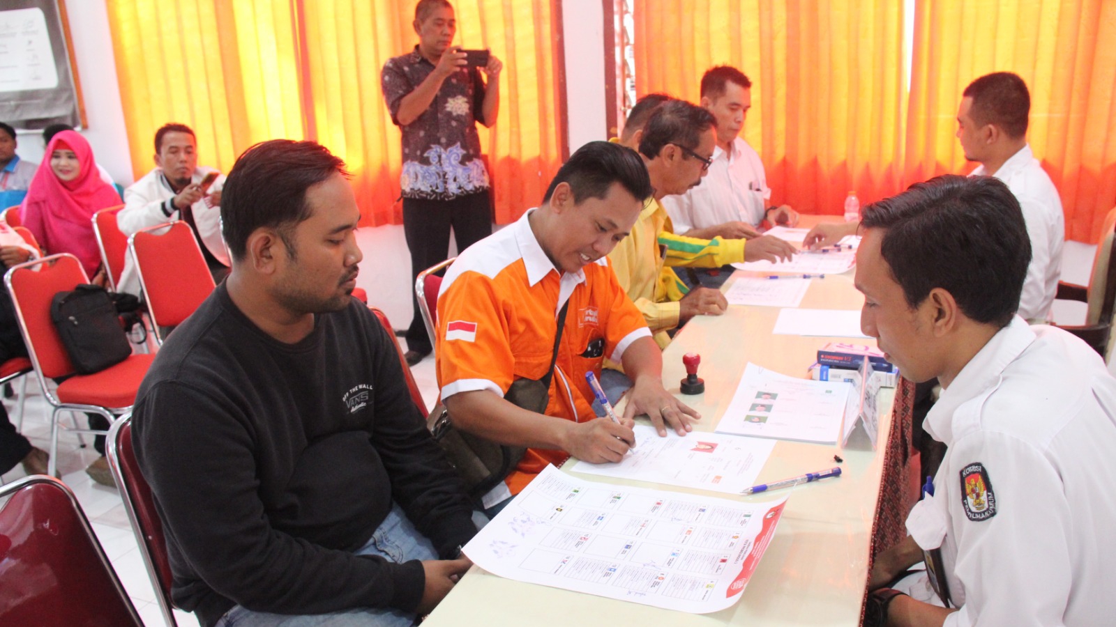 KPU Kota Probolinggo Undang Parpol Approval Desain Surat Suara Pemilu