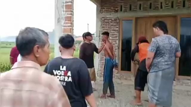 Maling Uang Babak Belur Dihakimi Warga