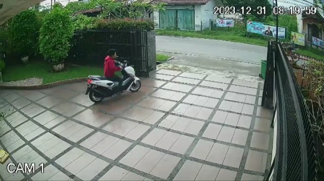 2 Curanmor Gasak Sepeda Motor Tukang Babat Rumput