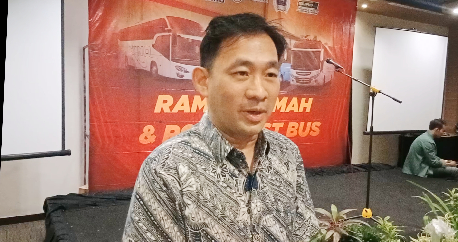 Ramah Tamah dan Road Test Bus Duta Hino di Gelar di Kota Purwokerto