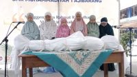 Praktik Sholat Jenazah Sebagai Amaliah Ramadhan Siswa SMK Muhammadiyah 1 Ajibarang