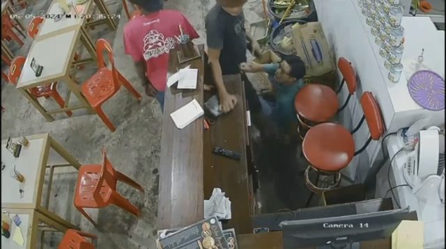 Sekelompok Pemuda Serang Warkop, Pengunjung & Karyawan Berhamburan Selamatkan Diri