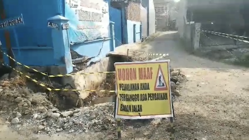 Driver Ojol Tertimbun Aspal, Luka Bakar 20 Persen