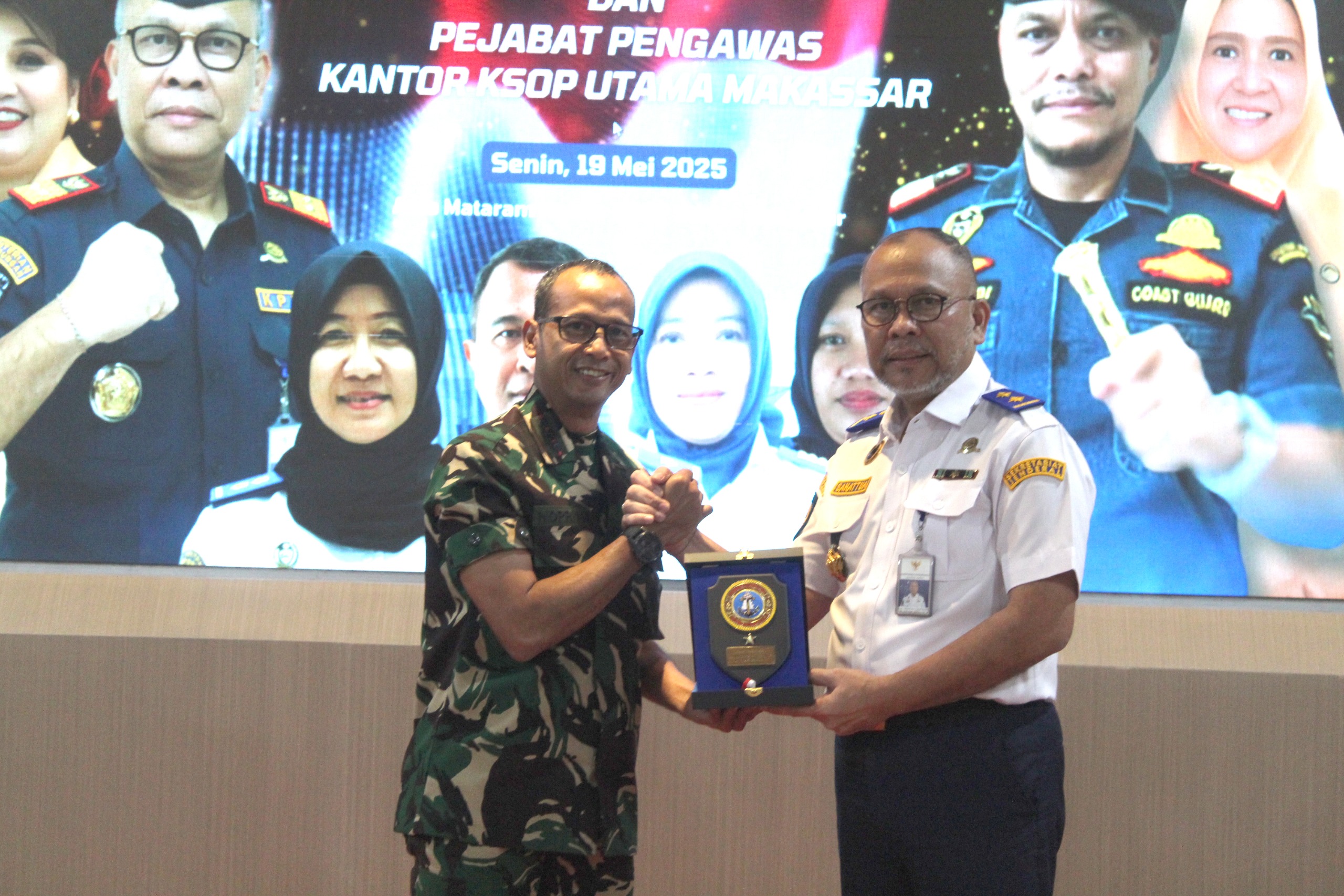 Wadan Lantamal VI Hadiri Acara Hantar Sambut Kepala Kantor dan Pejabat KSOP Utama Makassar