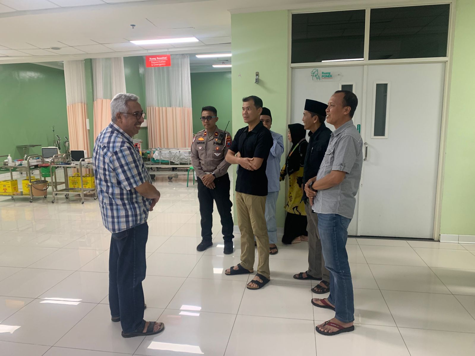 Kunjungi Korban Laka Lantas di Tol Paspro, Ini Kata Kapolres Probolinggo Kota