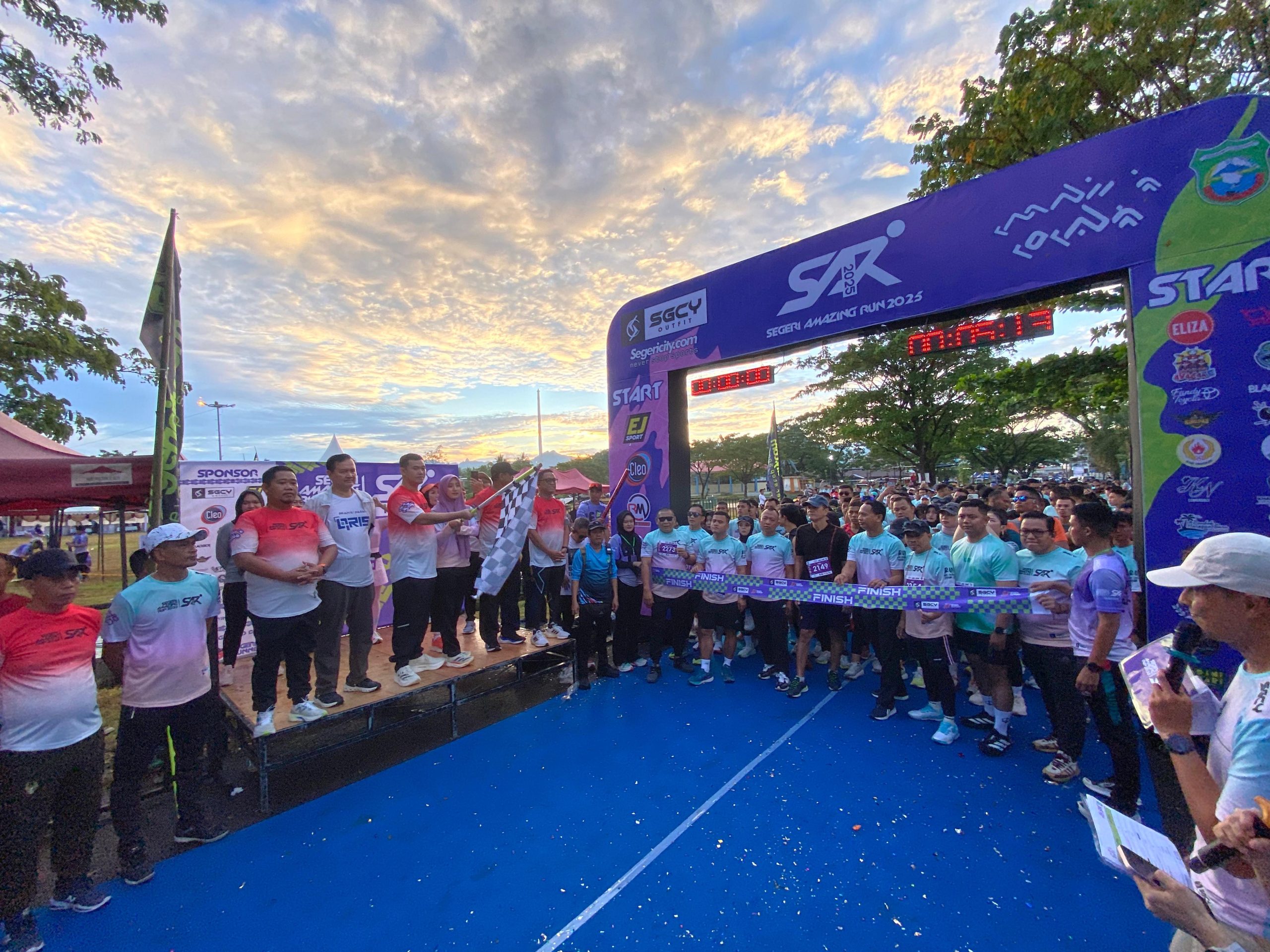 Bupati Pangkep MYL Buka Dan Lepas Lomba Lari SAR 2025