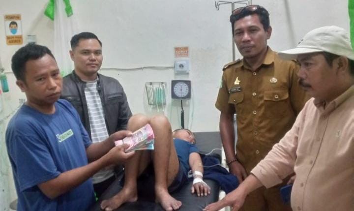Wagub Sulbar Salim S Mengga Bantu Pasien Gagal Ginjal Asal Majene yang Terkendala Biaya Hidup