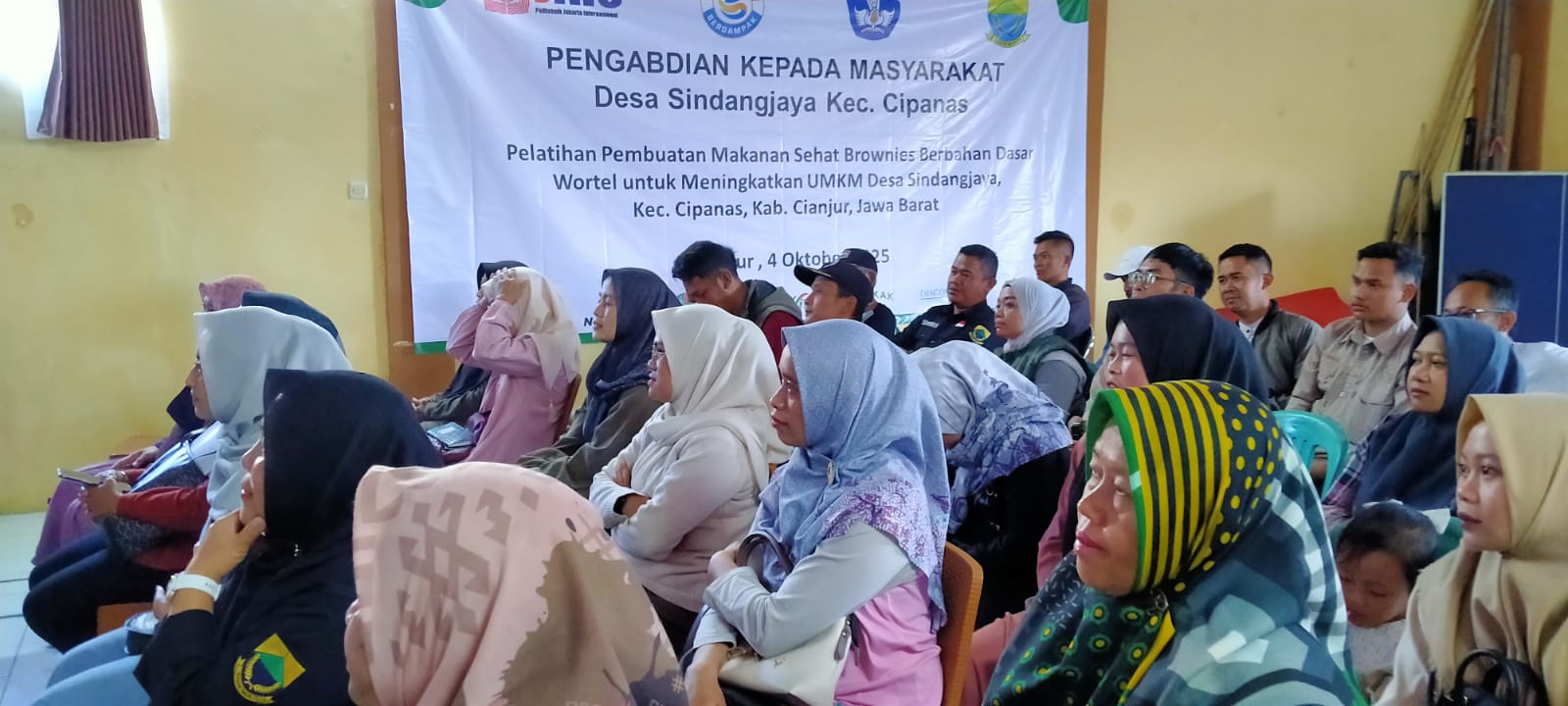 Pelatihan Pembuatan Makanan Sehat Brownies Wortel  Melalui Pelatihan Untuk Peningkatan UMKM Desa Sindangjaya Kab. Cianjur 