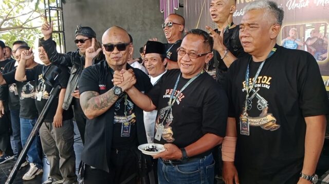 PESTOL Rayakan HUT Pertama, Gaungkan Persatuan Lintas Ormas demi Banyumas Kondusif PESTOL Rayakan HUT Pertama, Gaungkan Persatuan Lintas Ormas demi Banyumas Kondusif